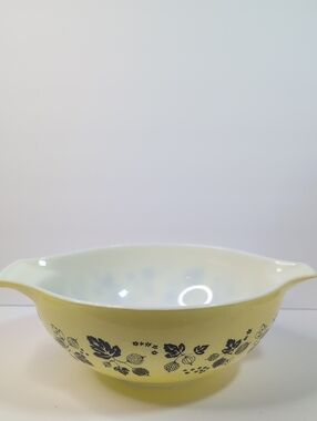 Vintage Pyrex #444 Gooseberry 4 Qt Cinderella Mixing Bowl